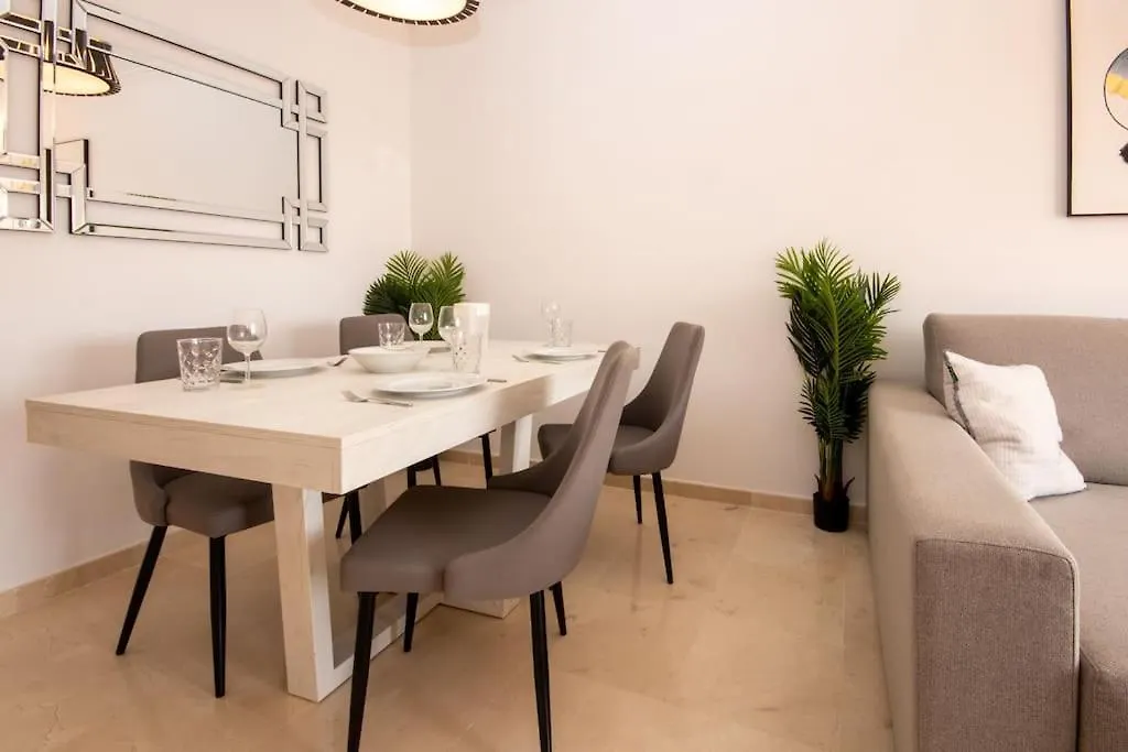Apartmán Penthouse With Roof Terrace, Bbq, Pool- And Sea Views Buenas Noches
